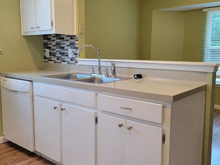 1229 Preswick Cir — Photo 7
