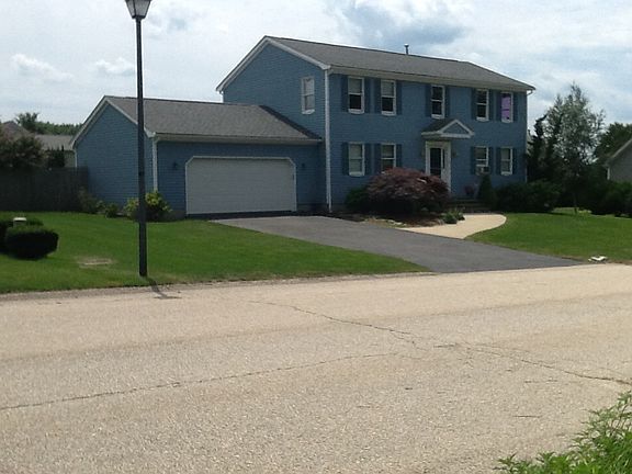 2nd image of 30 Patricia Ann Dr