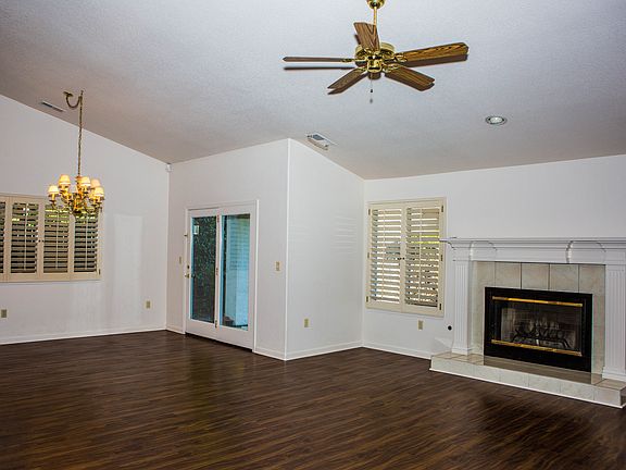 5th image of 4230 Blackswain St