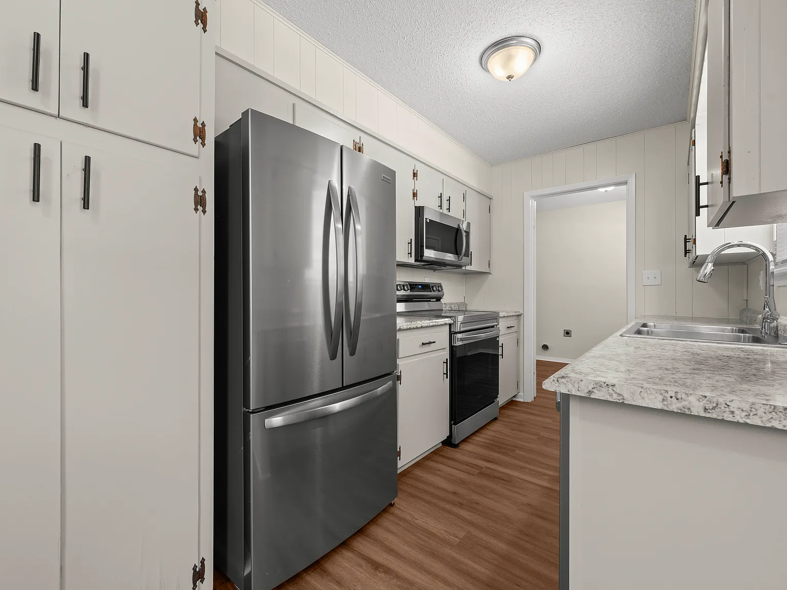 4 bed, 1470 sqft, $1,395 — Photo 4