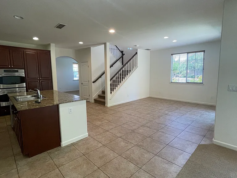 3145 Ardley Dr — Photo 10