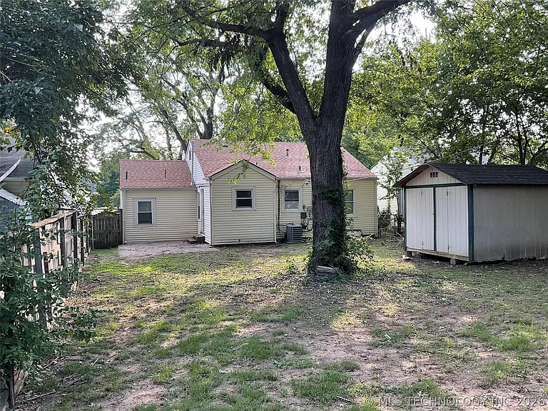 404 S Urbana Ave — Photo 17
