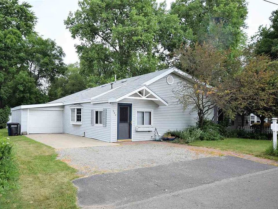 1st image of 920 Cozy Ln