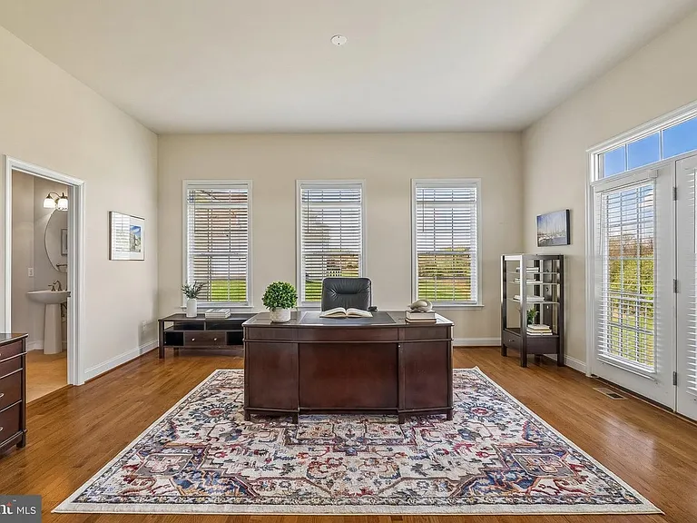42010 Mill Quarter Pl — Photo 2