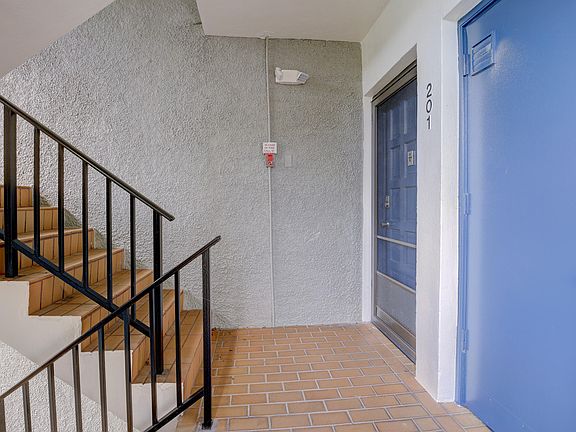 3rd image of 4801 Esedra Ct APT 201