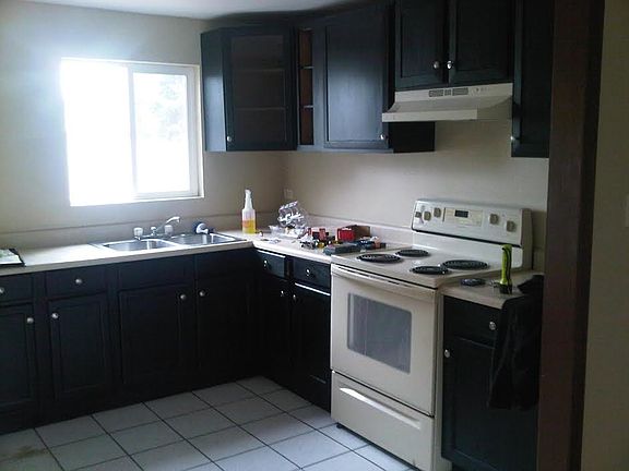4760 ELIZABETH AT KITCHEN_08082014
