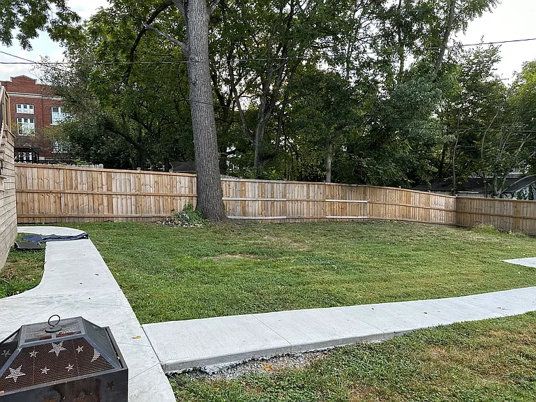 610 Russell St — Photo 40
