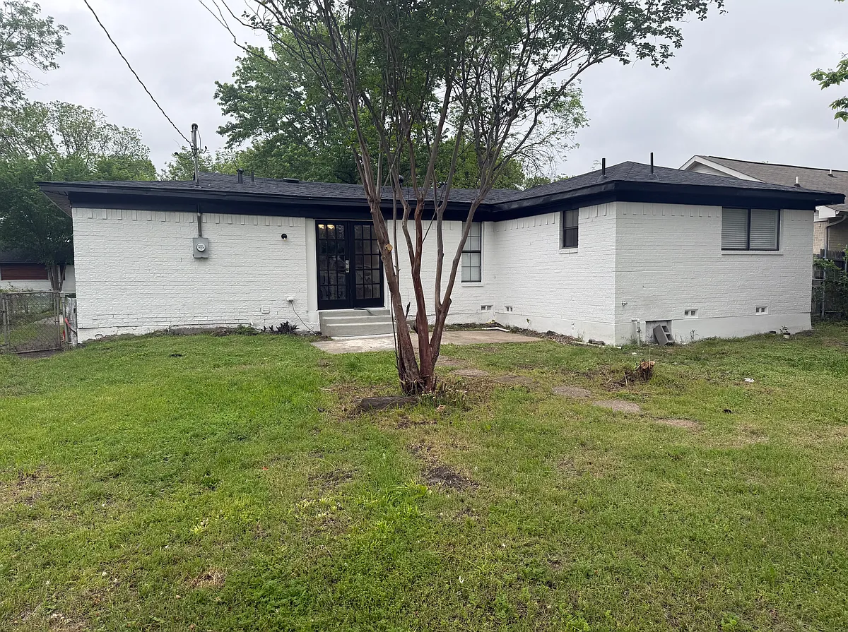 Building Photo - 3508 Sidney Dr