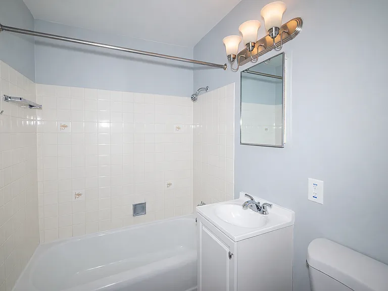 Liberty Valley Apartments — Photo 11