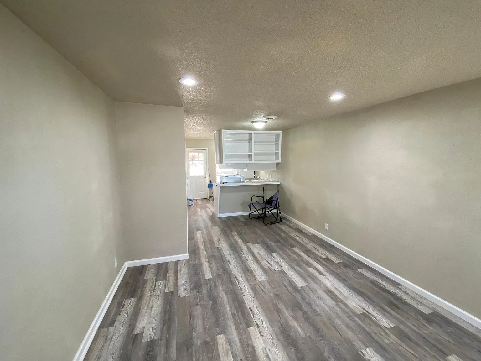 2 bed, 806 sqft, $950 — Photo 4