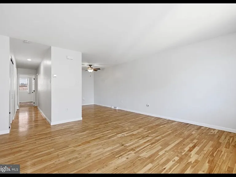 3408 Hess St #1 — Photo 4