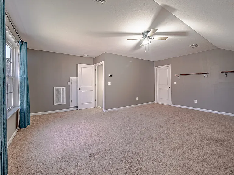 1586 Ruger Dr — Photo 57