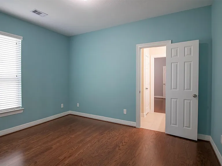 4718 Sabero Ln — Photo 11