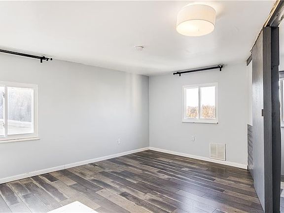 3rd image of 3004 Bremen Ave