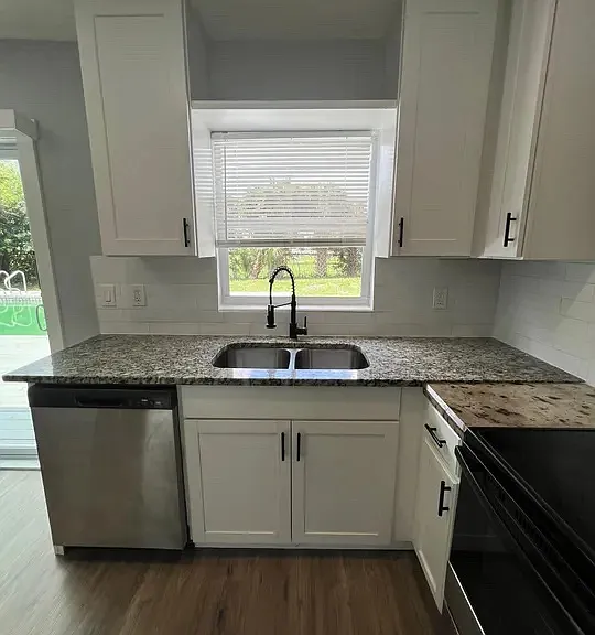 1221 Cypress Ln — Photo 15