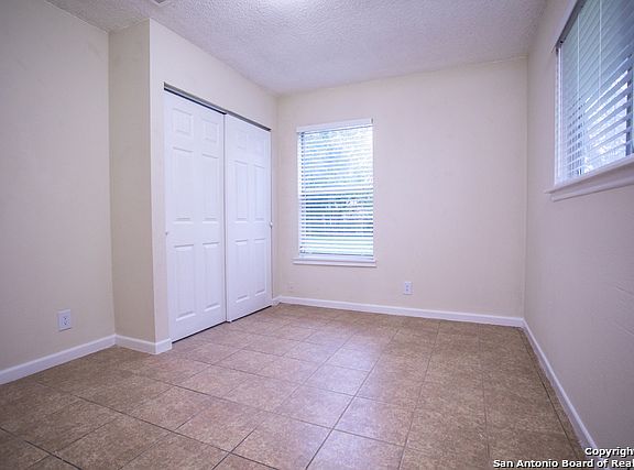 5th image of 4938 Melvin Dr