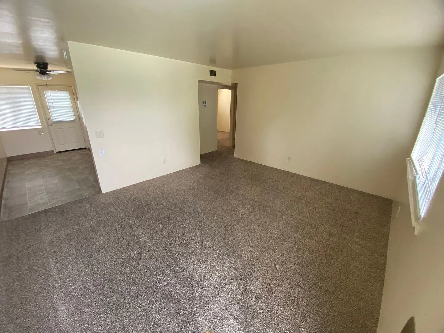 Studio, $1,095 — Photo 4