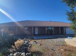 10085 Desert View Rd, Pinon Hills, CA 92372