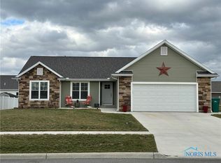 9277 Colonel Dr, Findlay, OH 45840