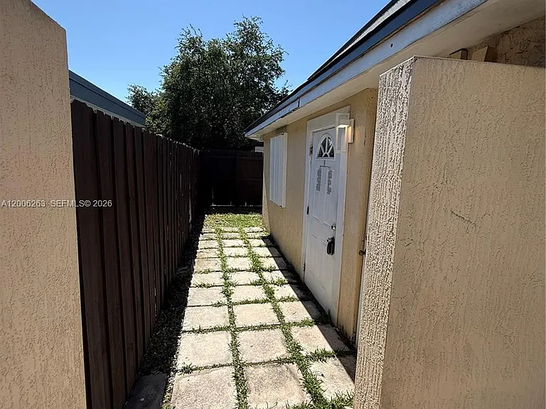 6716 NW 6th Ave #2 — Photo 17