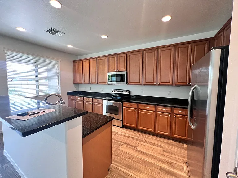 11045 E Starkey Ave — Photo 5