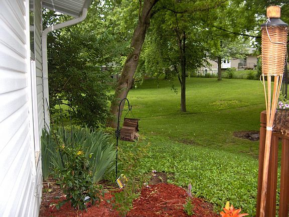 Lots of landscaping and flowers.