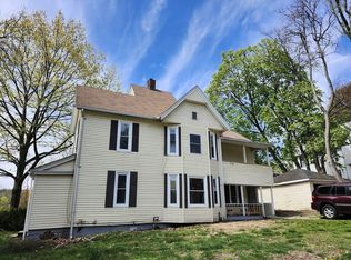 179 Sargeant St, Holyoke, MA 01040
