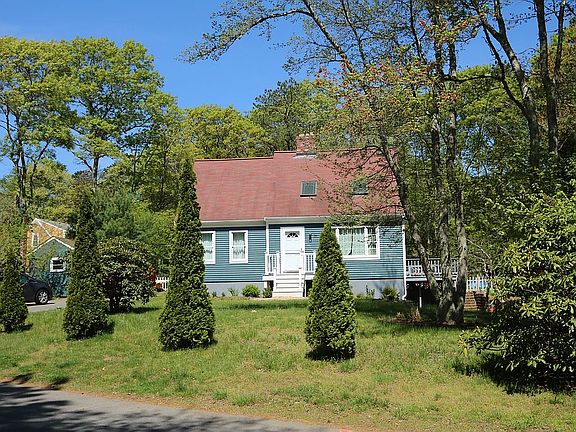 2nd image of 25 Spinnaker St