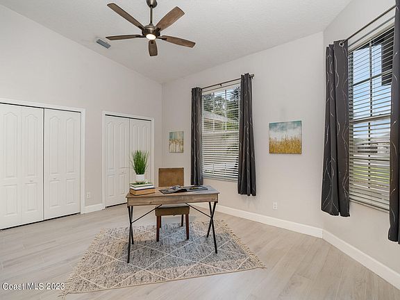 3rd image of 401 Brightwater Dr SE
