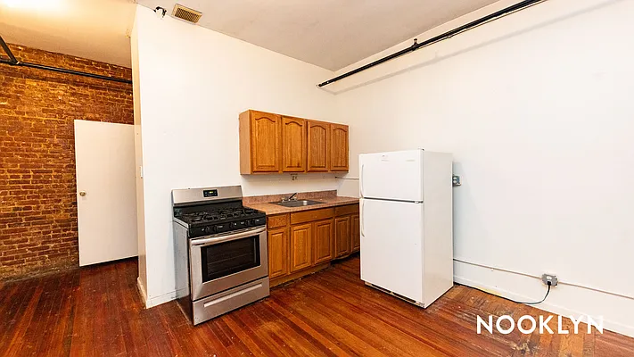 Rented by Nooklyn NYC LLC | media 2