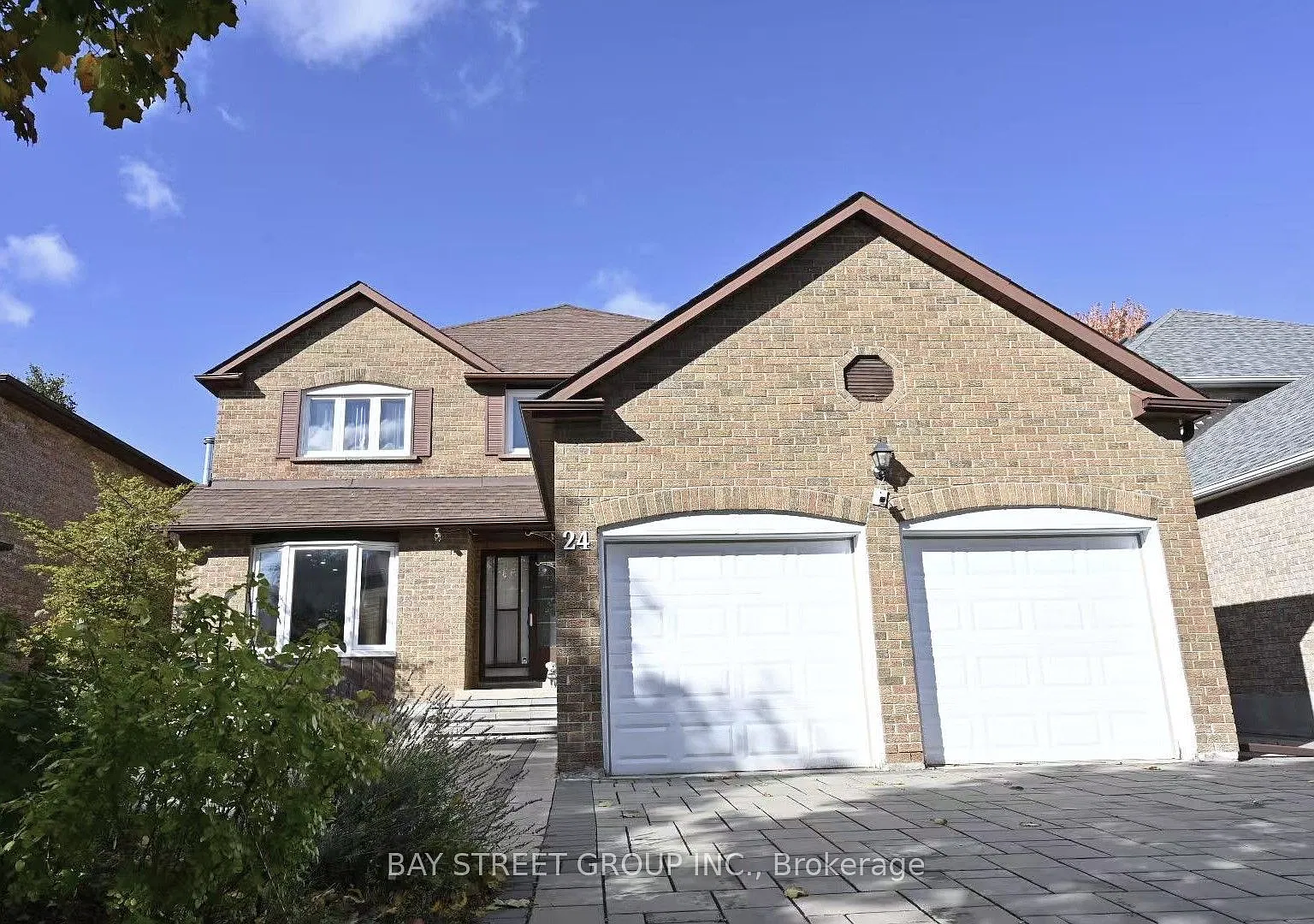 4 bed, $4,800 — Photo 1