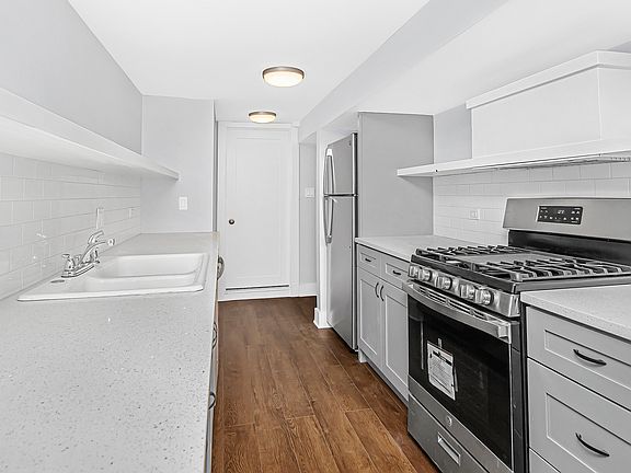 5th image of 1648 N Sedgwick St #G