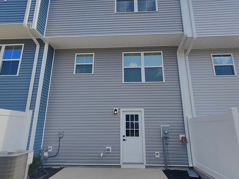 572 Wheatland Country Rd — Photo 5
