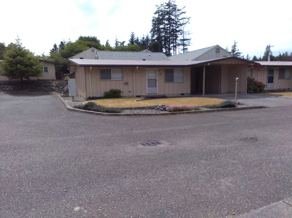1705 Newmark Ave #10, Coos Bay, OR 97420