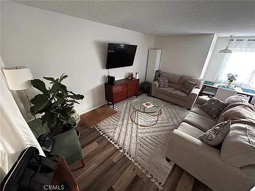 2121 Pacific Coast Hwy #3 Photo 1