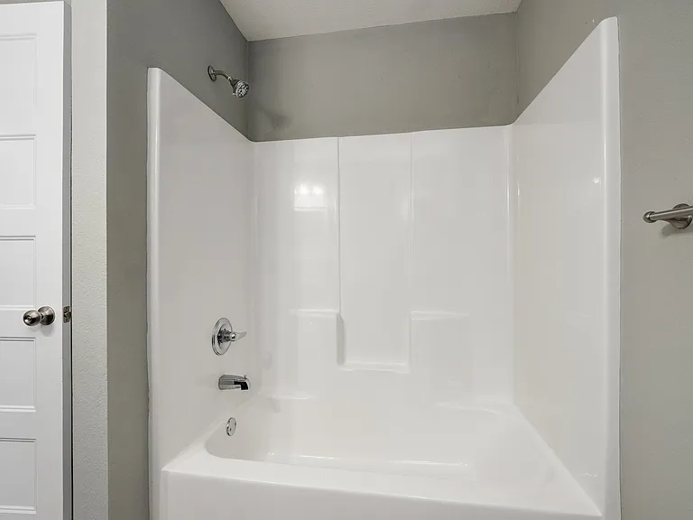 678 E Simpson St — Photo 21