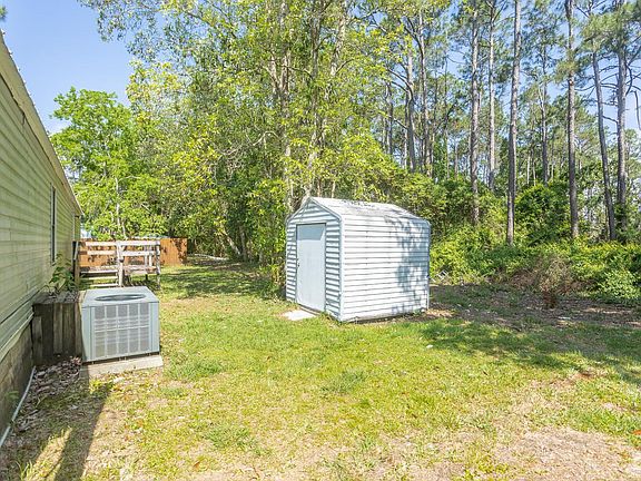 5th image of 9032 Larker Woods Dr