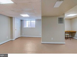 453 Summit Ave, Philadelphia, PA 19128