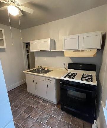 3rd image of 110 Whitwell Dr #3