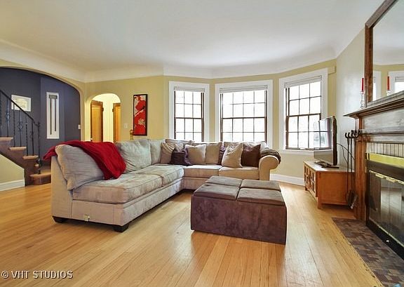 3rd image of 6319 N Minnehaha Ave