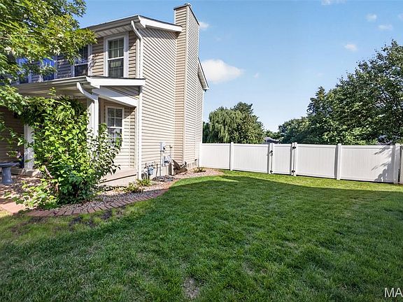 4th image of 423 Highland Peak Ct
