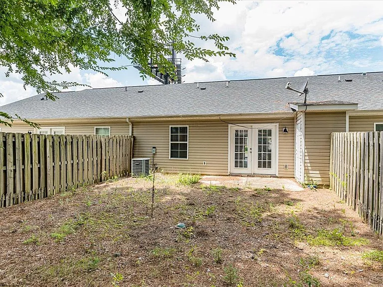 2678 York Dr — Photo 23