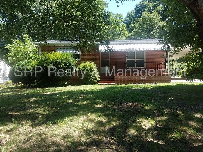 1st image of 716 Glenn St