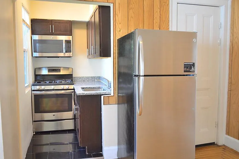 Studio, $1,175 — Photo 4