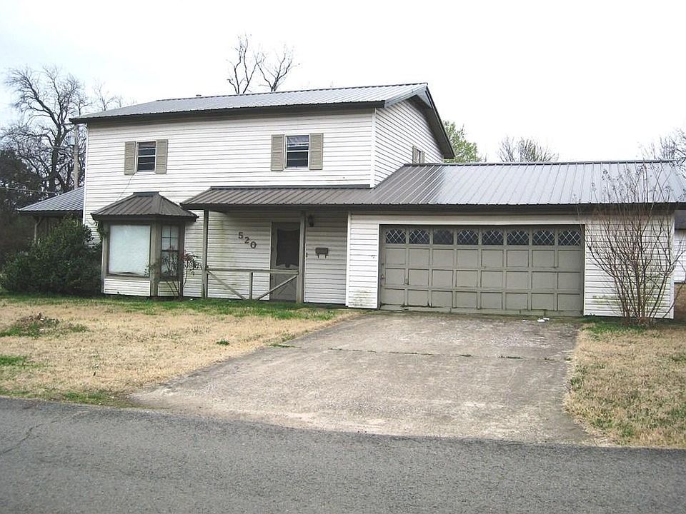 1st image of 520 W 11th St