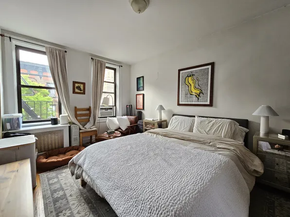 26 Grove Street image 1 of 7