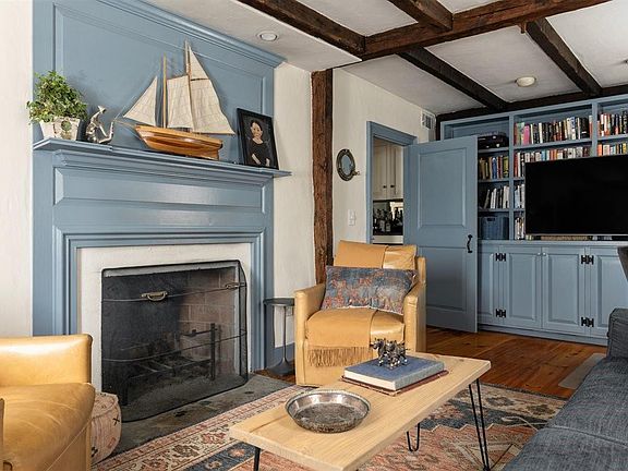 3rd image of 15 Willow St