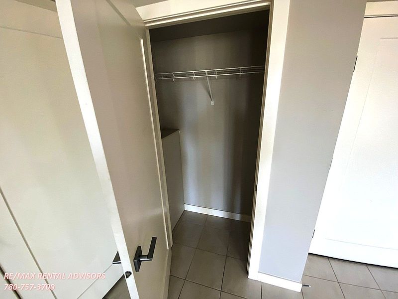 Edmonton Apartment for rent - 2 Bedrooms — photo 13