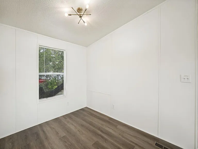 4654 Old Howard Rd — Photo 8
