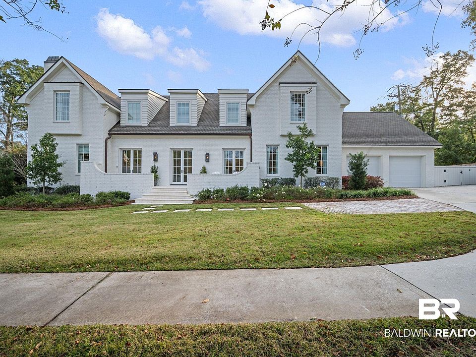 1st image of 156 McGregor Ave